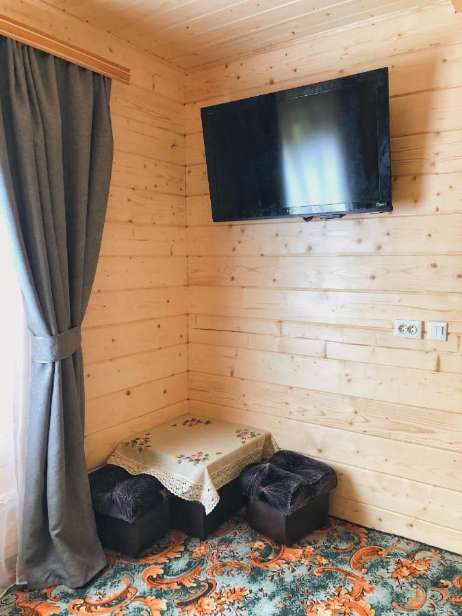 Вершина Карпат Hotel Krasnik Ngoại thất bức ảnh